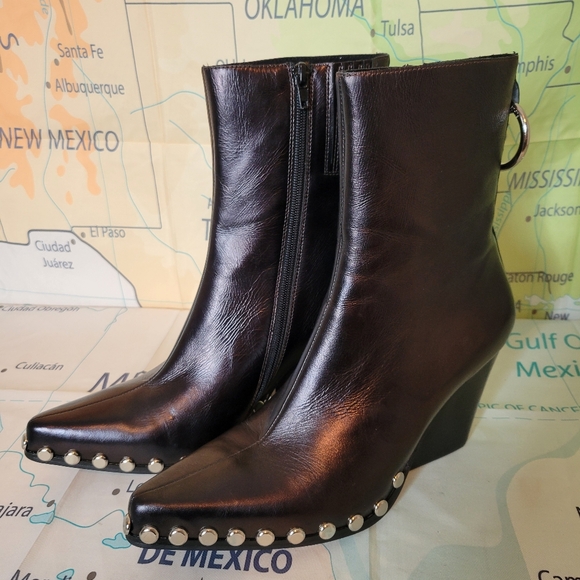 JeffreyCampbell Stylish Black Leather Studded Ankle Boots Size 10 - Picture 12 of 12